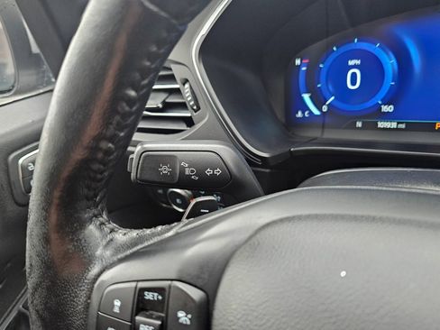 Used 2020 Ford Escape Titanium image 16