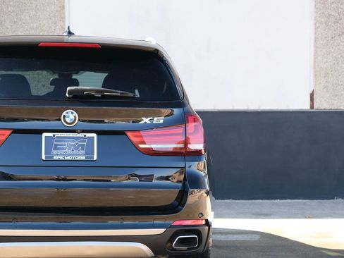 Used 2018 BMW X5 sDrive35i w/ Driving Assistance Package RWD image 17
