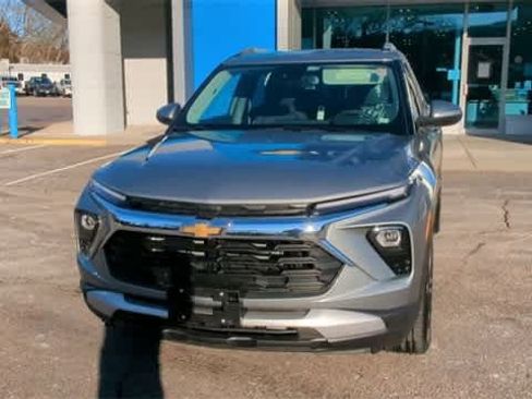 New 2026 Chevrolet TrailBlazer LT w/ Convenience Package image 3
