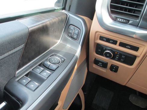 Used 2021 Ford F150 Lariat w/ Equipment Group 502A High image 26