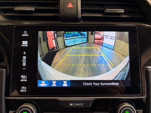 Used 2018 Honda Civic EX-L image 16