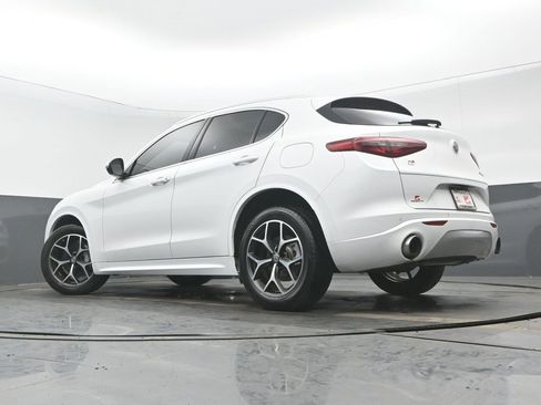 Used 2021 Alfa Romeo Stelvio Ti image 28