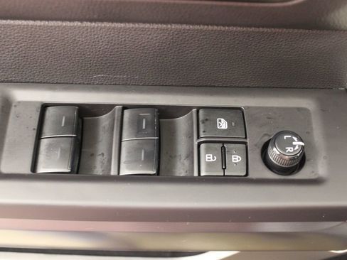 Used 2023 Toyota Tundra SR5 AWD/4WD image 17
