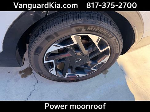 Certified 2024 Kia Sportage SX image 9