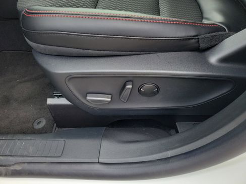 New 2025 Ford Escape ST-Line w/ Tech Pack #1 image 9