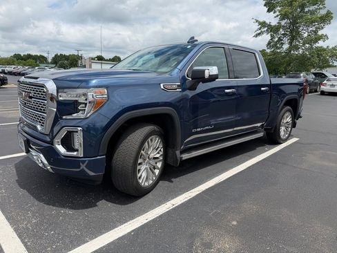 Used 2019 GMC Sierra 1500 Denali w/ Denali Ultimate Package AWD/4WD image 2