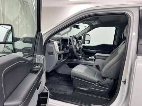 Used 2026 Ford F350 XLT w/ XLT Premium Package AWD/4WD image 13