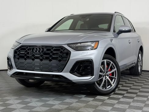 Used 2024 Audi Q5 e Prestige AWD/4WD image 31