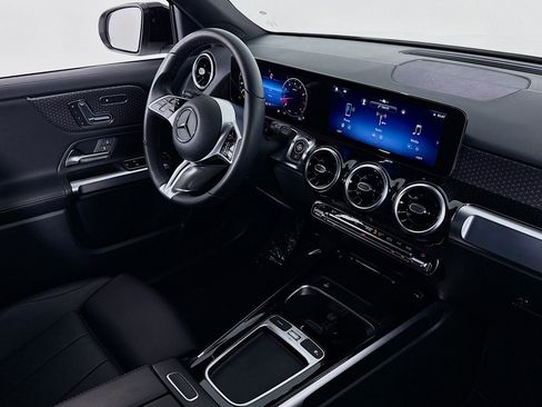 Certified 2026 Mercedes-Benz GLB 250 image 16