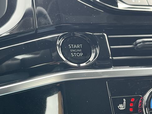 New 2025 Nissan Pathfinder SV w/ SV Premium Package image 34