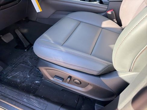 New 2026 Ford Explorer Active w/ Active Comfort Package image 11