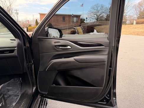 Used 2021 Cadillac Escalade Sport w/ Driver Assist Tech Package image 25