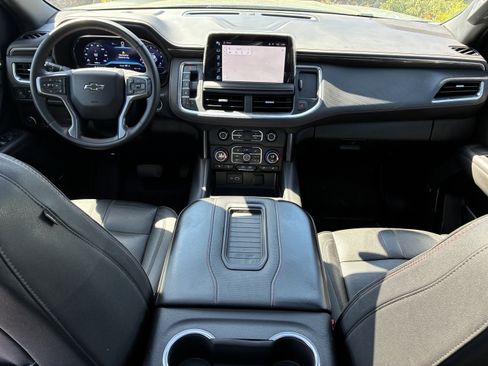 Used 2023 Chevrolet Suburban RST w/ Luxury Package image 19