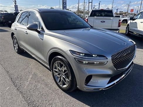 Used 2024 Genesis GV70 2.5T w/ Select Package image 3