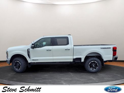 New 2026 Ford F250 Lariat w/ Tremor Off-Road Package AWD/4WD image 2