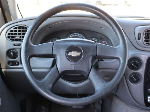 Used 2005 Chevrolet TrailBlazer LS w/ LS Preferred Equipment Group image 17