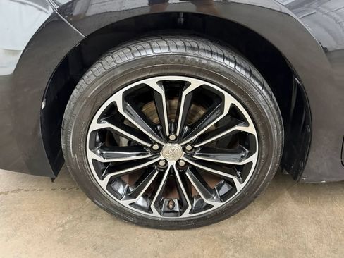 Used 2014 Toyota Corolla S FWD image 25