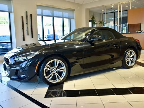 Used 2026 BMW Z4 sDrive30i RWD image 3