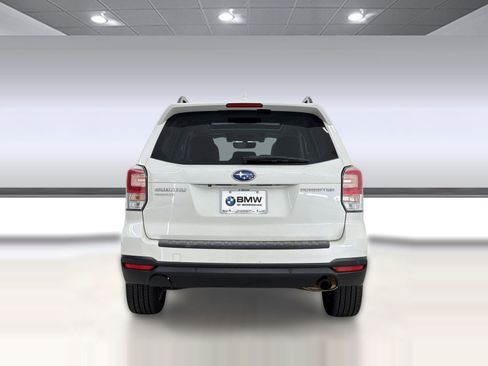 Used 2018 Subaru Forester 2.5i Touring image 10