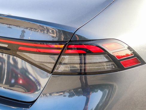 Certified 2024 Honda Accord LX image 10