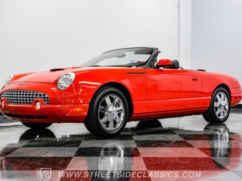 Used 2002 Ford Thunderbird image 19