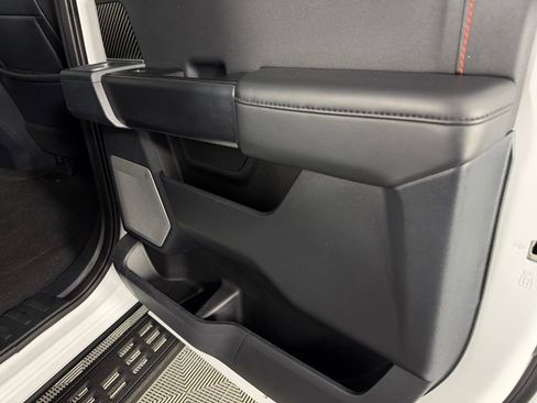 Used 2025 Ford F150 Raptor image 31