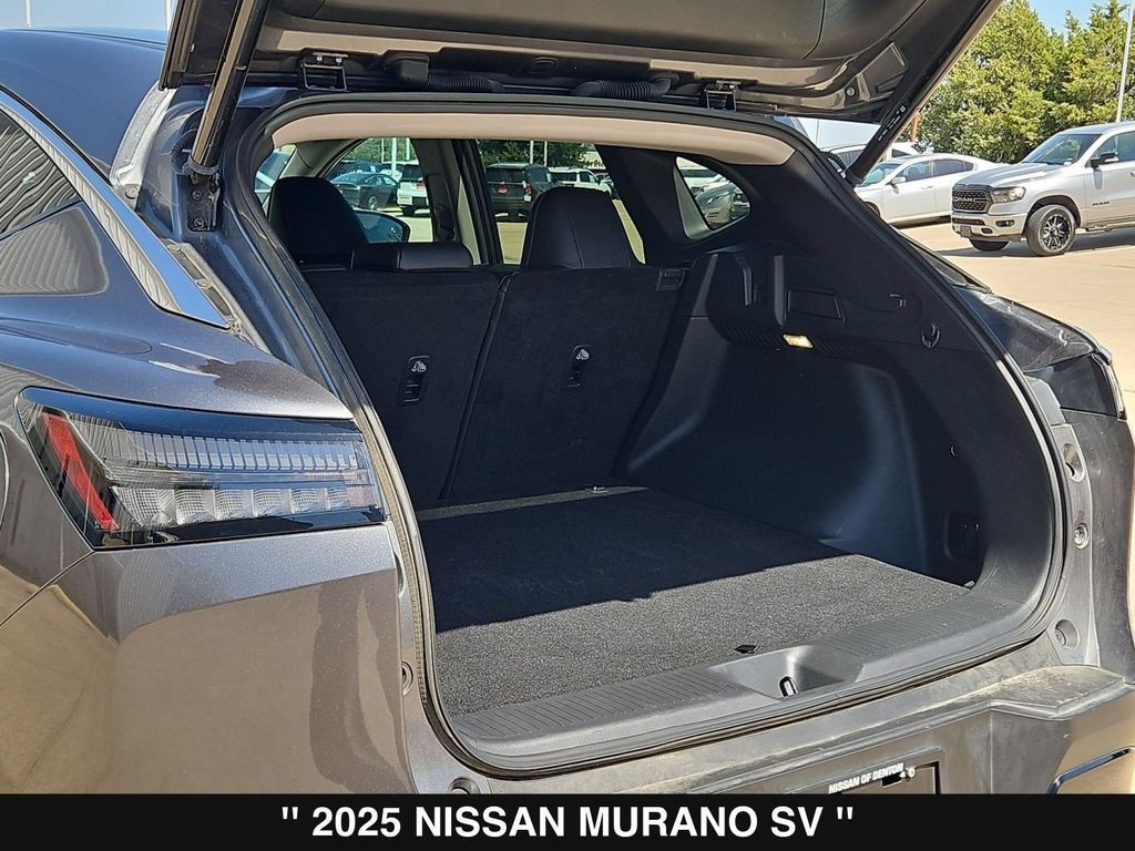 Used 2025 Nissan Murano SV FWD image 34