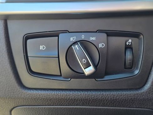 Used 2017 BMW 330i xDrive Wagon AWD/4WD image 36