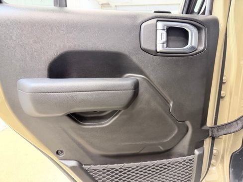 Used 2025 Jeep Wrangler Unlimited Sport AWD/4WD image 15