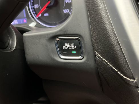 Certified 2023 GMC Acadia SLE w/ Driver Convenience Package image 23