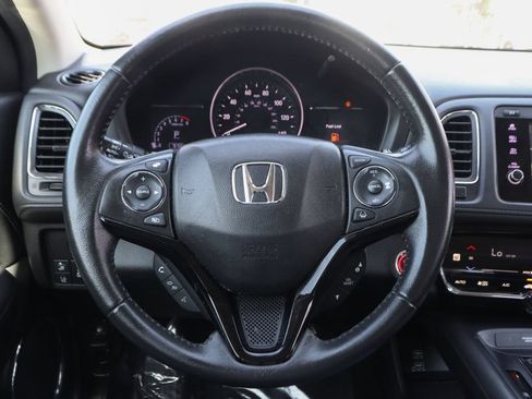 Used 2019 Honda HR-V Touring image 19