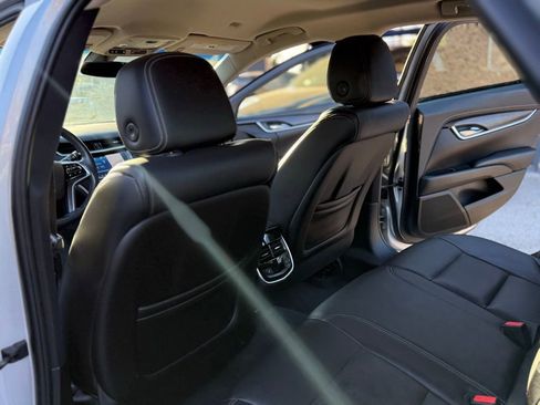 Used 2018 Cadillac XTS Luxury image 26