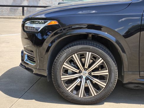 Used 2025 Volvo XC90 B6 Plus w/ Protection Package Premier image 15