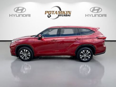 Used 2020 Toyota Highlander XLE FWD image 8