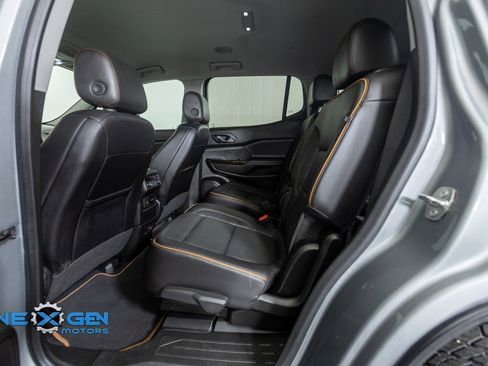 Used 2023 GMC Acadia AT4 w/ Technology Package image 29