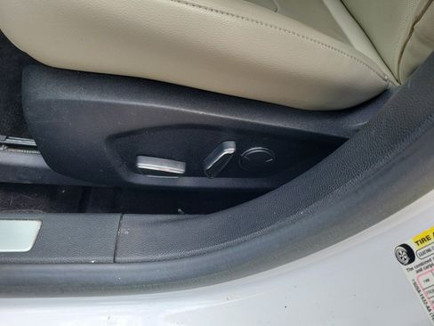 Used 2018 Ford Fusion Titanium image 9