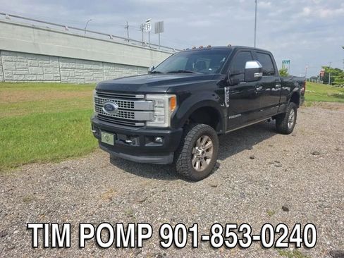 Used 2017 Ford F250 Platinum w/ Platinum Ultimate Package AWD/4WD image 6