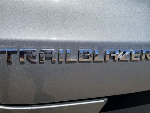Used 2024 Chevrolet TrailBlazer LS image 10