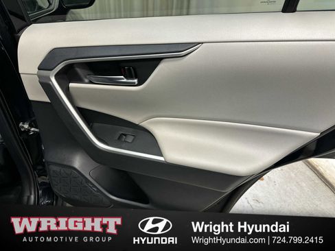 Used 2019 Toyota RAV4 XLE image 15