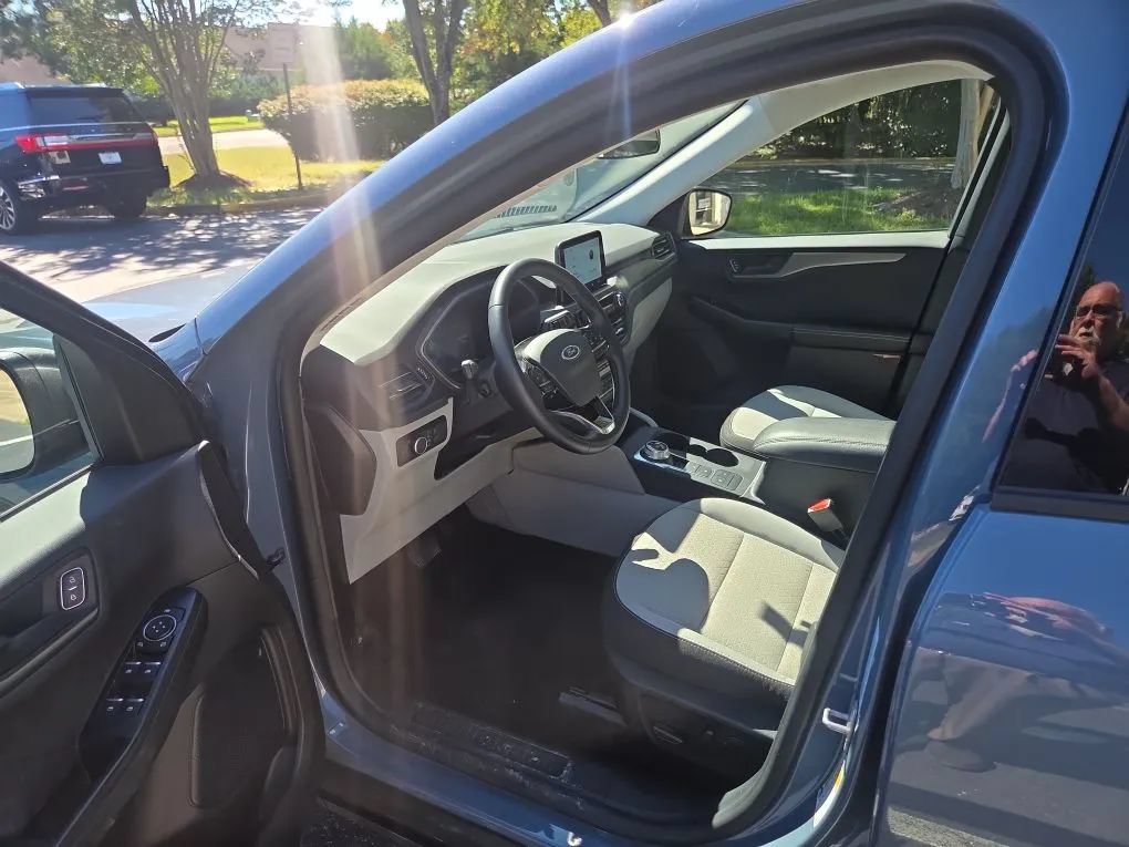 Used 2024 Ford Escape Active AWD/4WD image 5