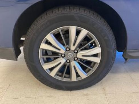 Used 2020 Nissan Pathfinder SL FWD image 33