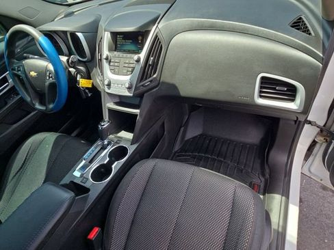 Used 2017 Chevrolet Equinox LS FWD image 14