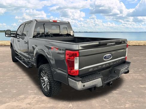 Used 2019 Ford F250 Lariat w/ FX4 Off-Road Package AWD/4WD image 7