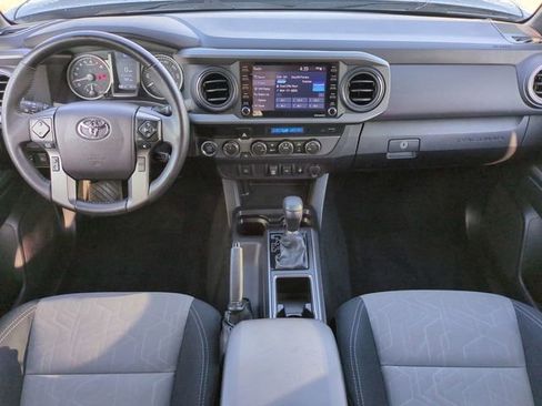 Used 2021 Toyota Tacoma TRD Sport image 15