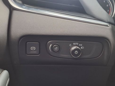 Used 2021 Buick Enclave Premium w/ Sun and Sites Package AWD/4WD image 26