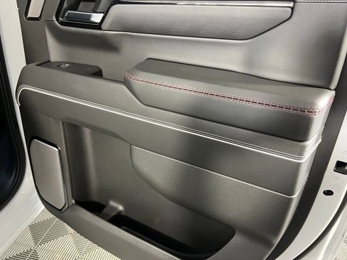 Used 2025 GMC Sierra 1500 AT4X image 30