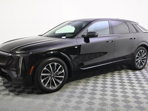 Certified 2024 Cadillac Lyriq Sport w/ LPO, Floor Liner Package AWD/4WD image 2