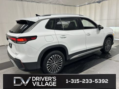 Certified 2026 Volkswagen Tiguan S w/ 18" Wheel Package AWD/4WD image 2