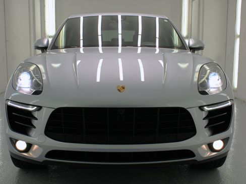 Used 2017 Porsche Macan S image 27