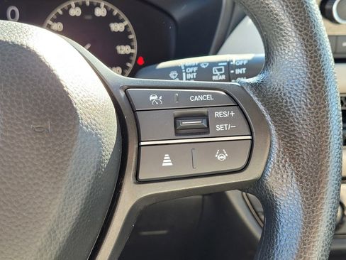 Certified 2024 Honda HR-V LX image 20